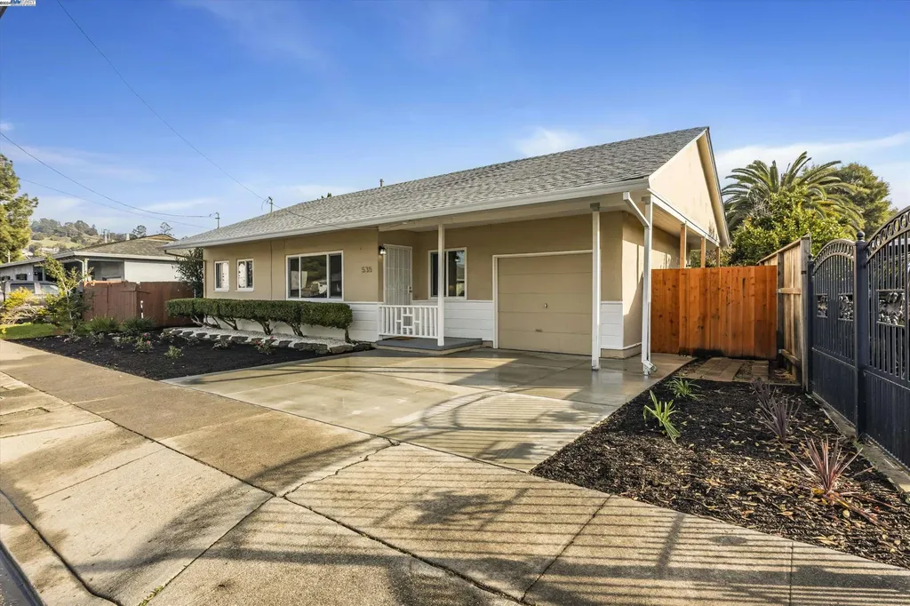 535 Cody Road Hayward CA 94544