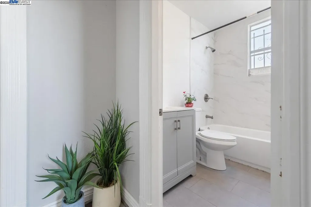 3214 13th Avenue Oakland CA 94610