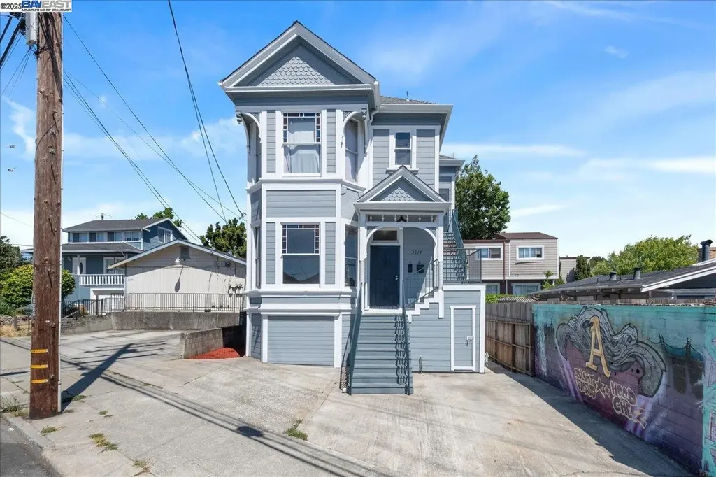 3214 13th Avenue Oakland CA 94610