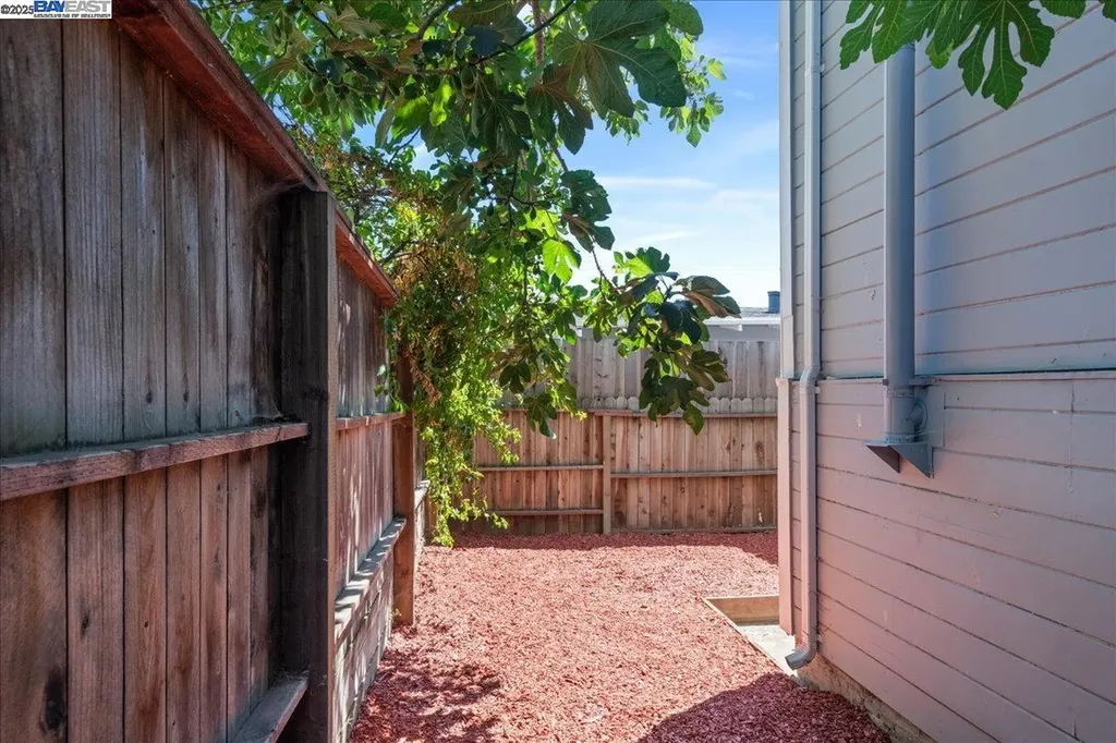 3214 13th Avenue Oakland CA 94610