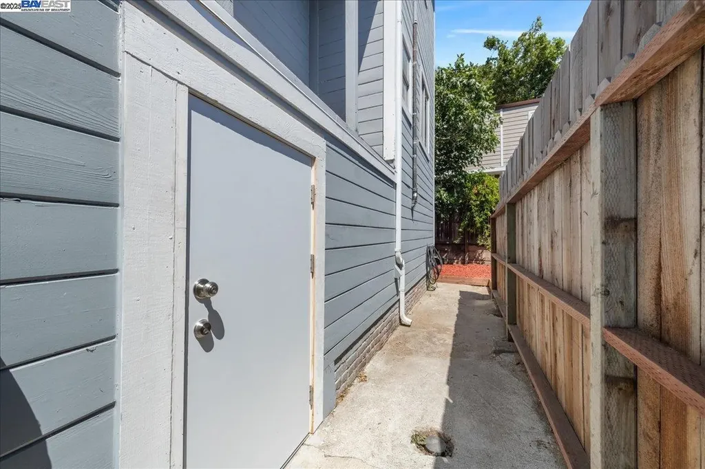 3214 13th Avenue Oakland CA 94610