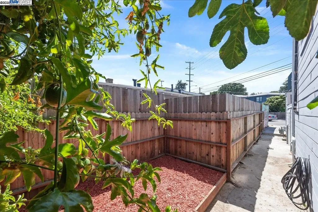 3214 13th Avenue Oakland CA 94610