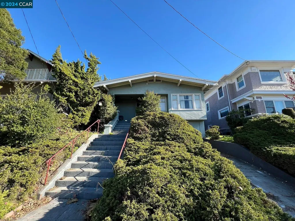 3948 Glen Park Road Oakland CA 94602