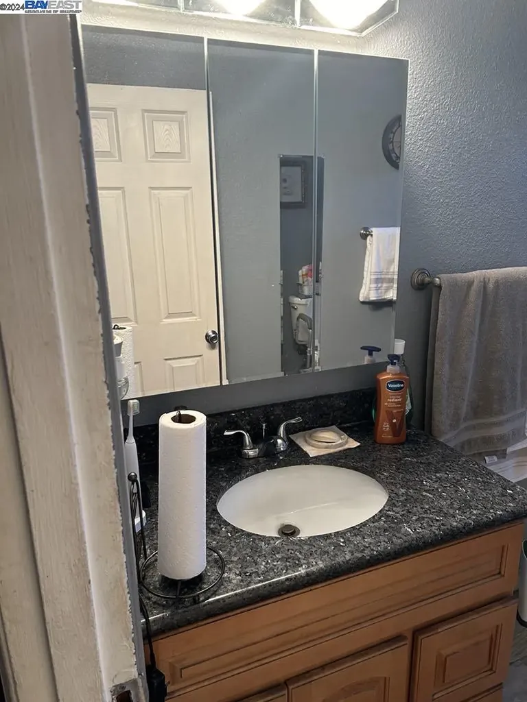 1060 105th Avenue Oakland CA 94603