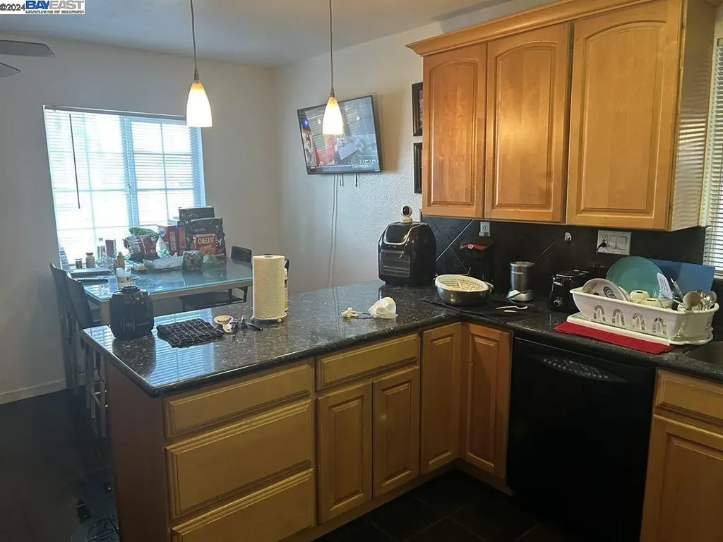 1060 105th Avenue Oakland CA 94603