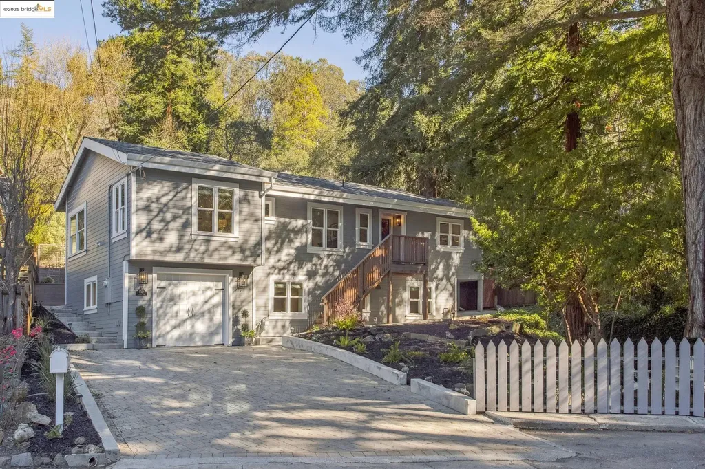 1742 Gouldin Road Oakland CA 94611