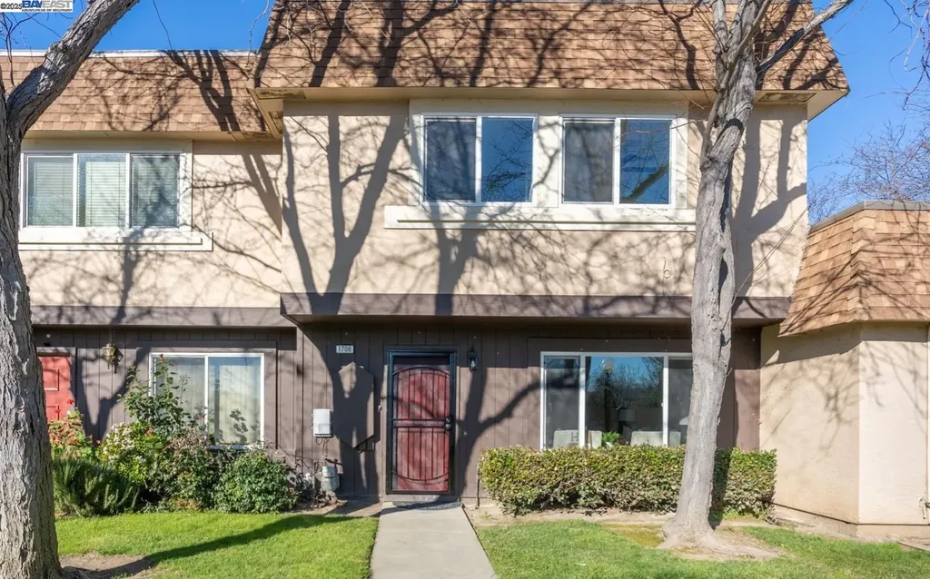 1708 Vancouver Green Fremont CA 94536