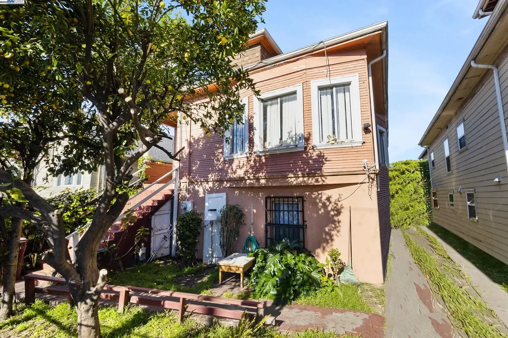 2918 Foothill Boulevard Oakland CA 94601