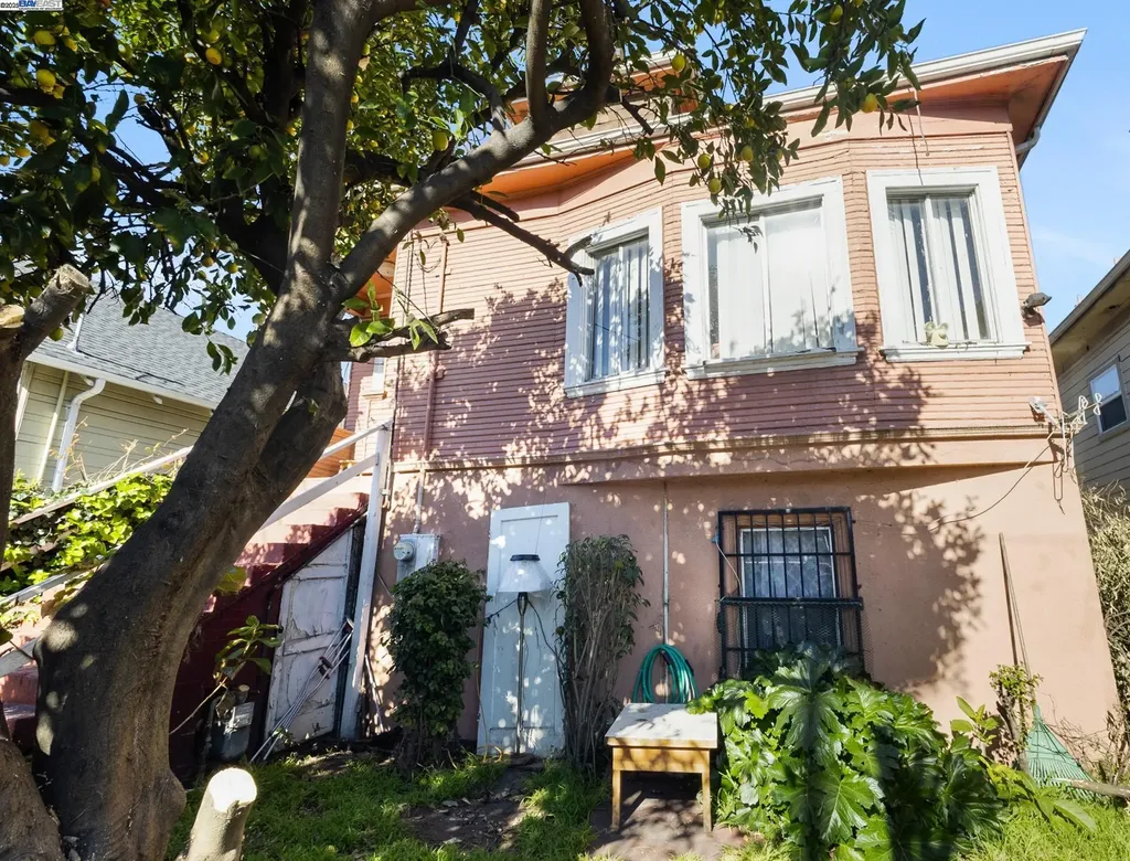 2918 Foothill Boulevard Oakland CA 94601