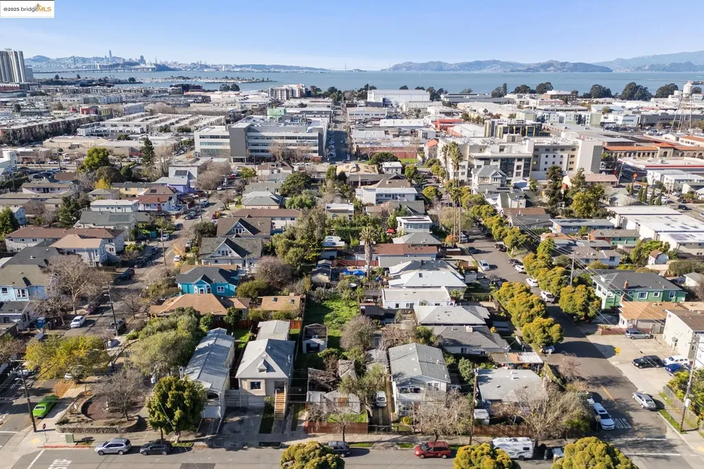 3032 Mabel Street Berkeley CA 94702