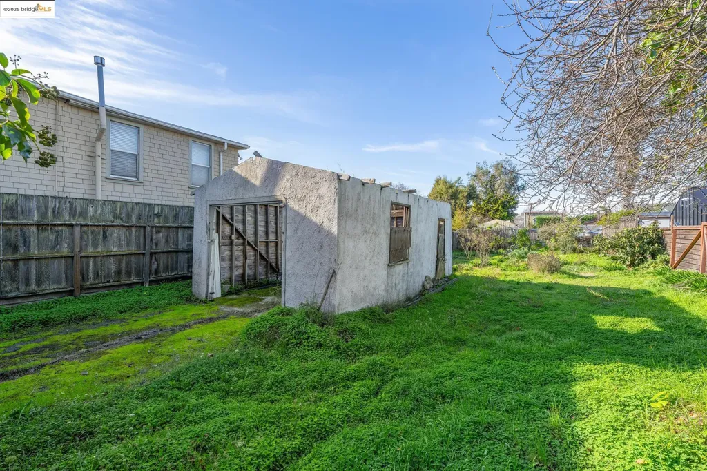 3032 Mabel Street Berkeley CA 94702