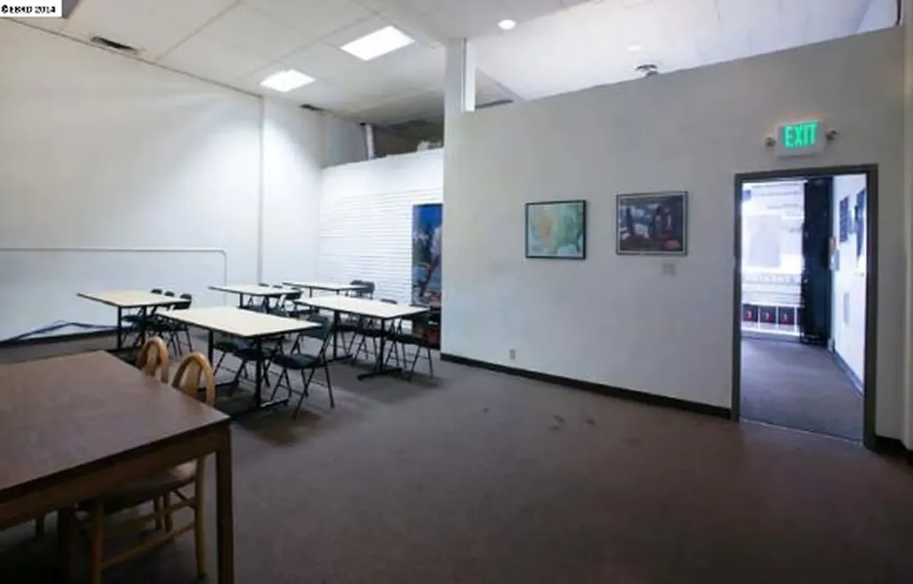 2131 Broadway Oakland CA 94612