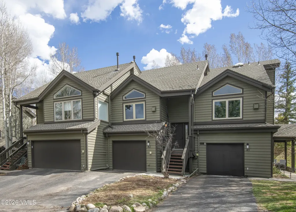 Edwards CO, 83 Arlington Place, Unit A2