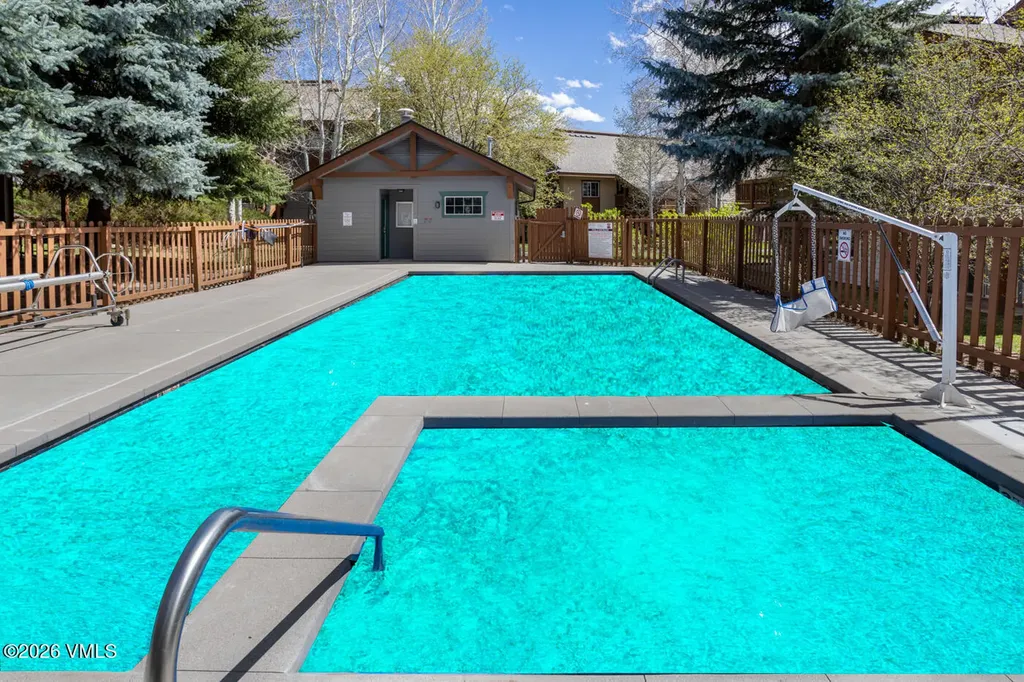 405 Crazy Horse Circle Edwards CO 81632