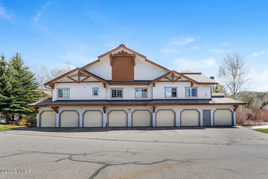 405 Crazy Horse Circle Edwards CO 81632