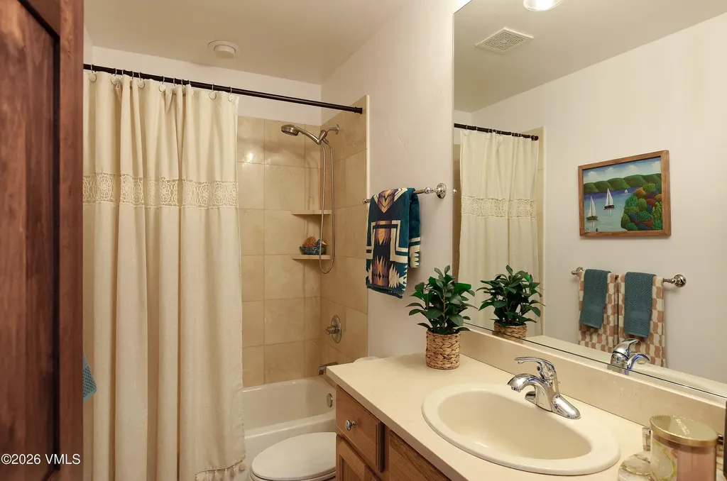 180 Springfield Street Gypsum CO 81637
