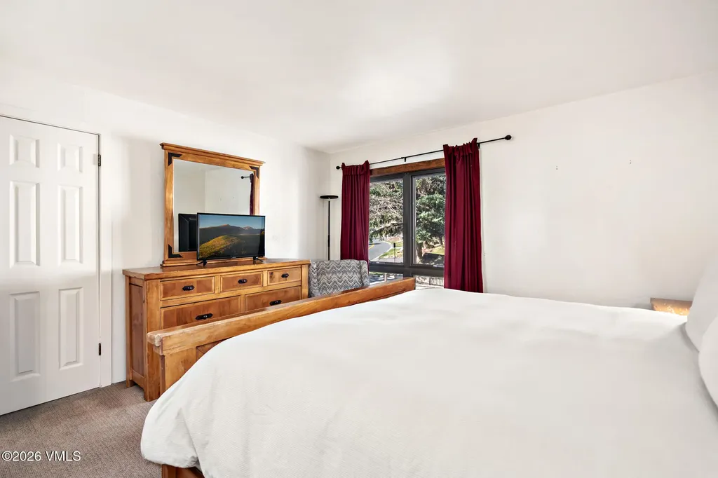 963 Lions Ridge Loop Vail CO 81657