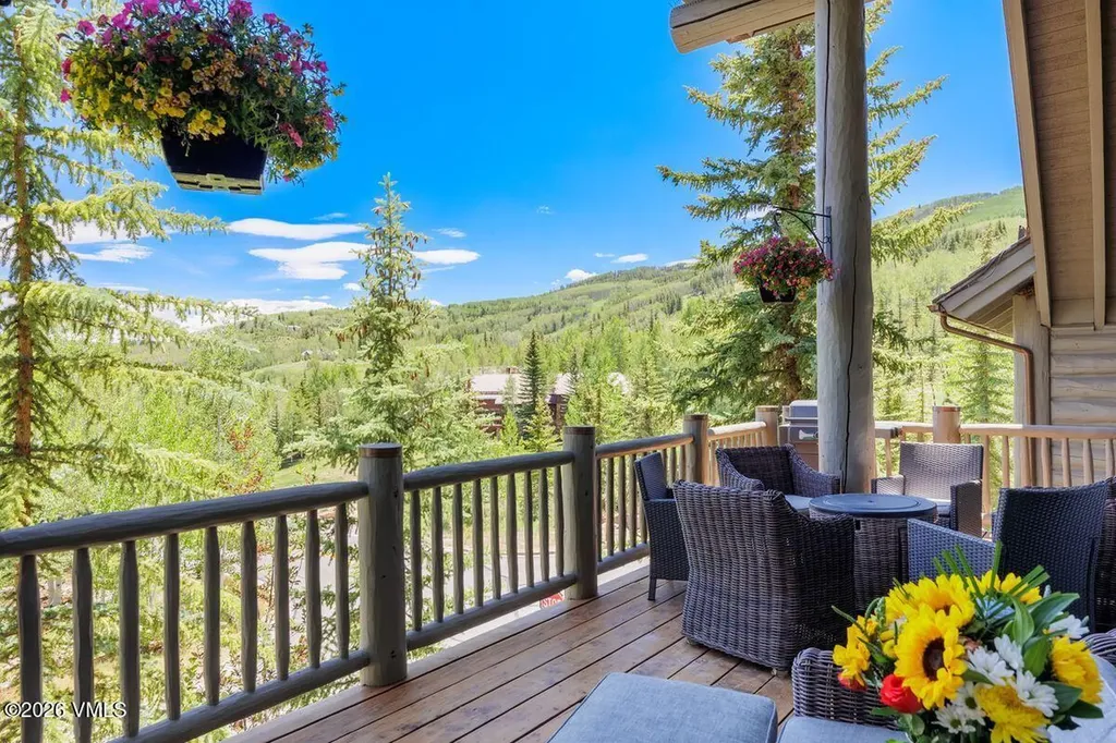 1252 Bachelor Ridge Avon CO 81620