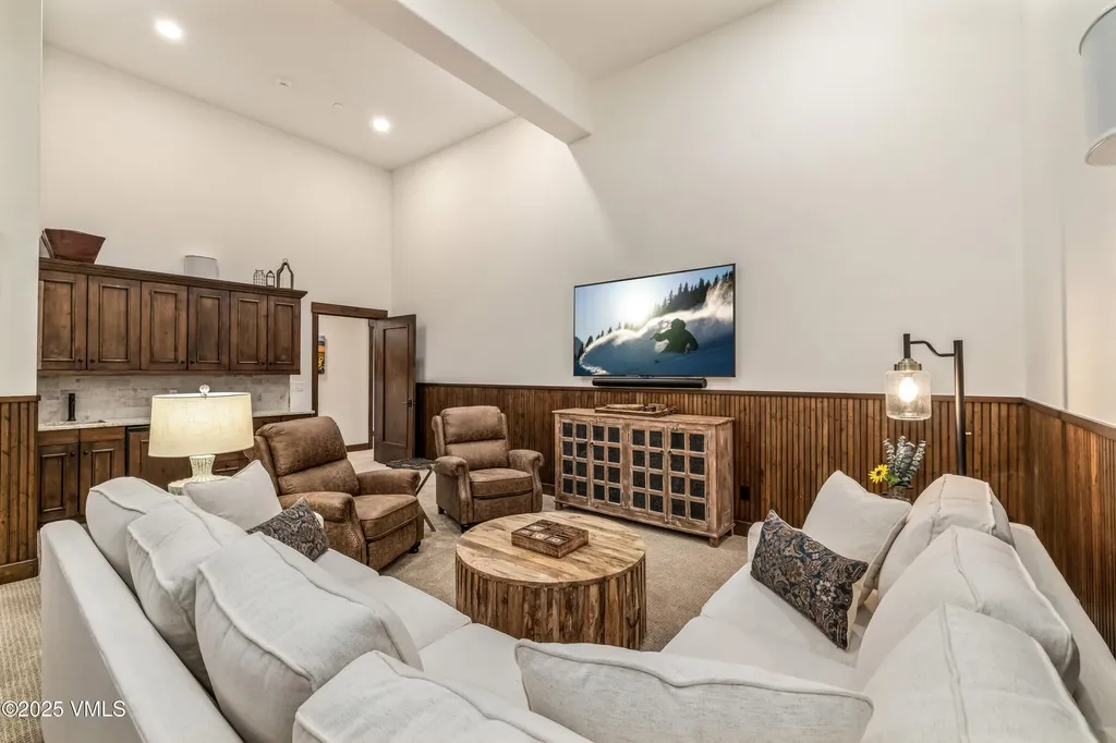 1252 Bachelor Ridge Avon CO 81620