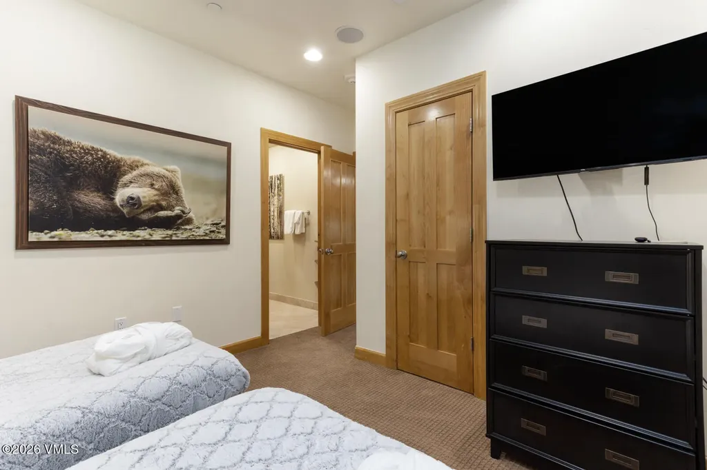 292 E Meadow Drive Vail CO 81657