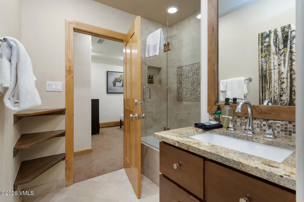 292 E Meadow Drive Vail CO 81657