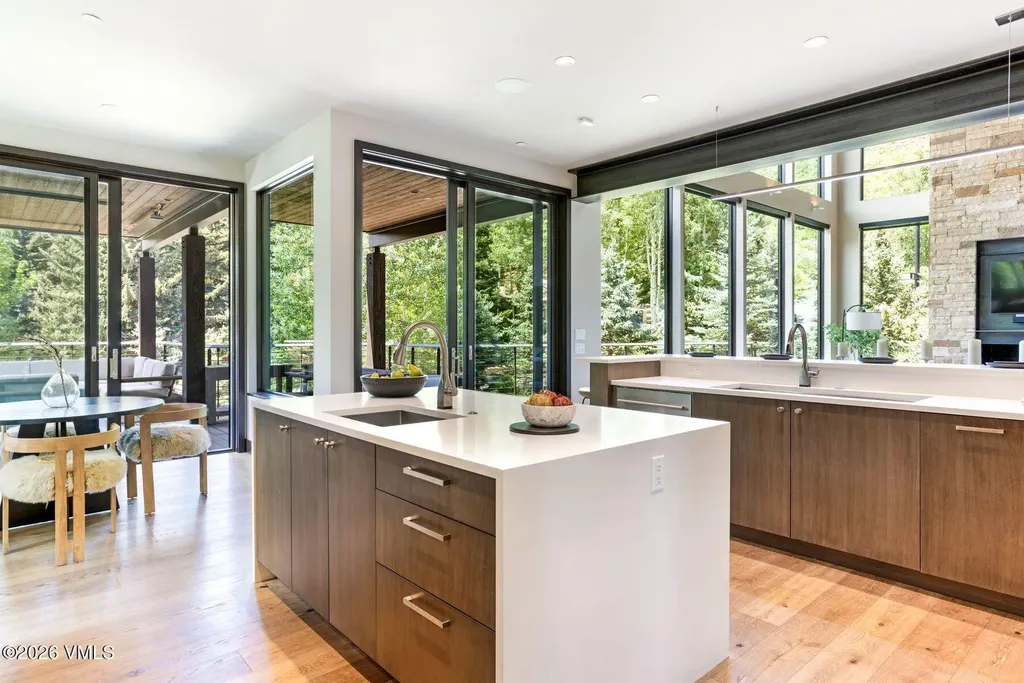 2440 Chamonix Lane Vail CO 81657