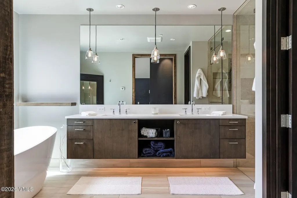 2440 Chamonix Lane Vail CO 81657