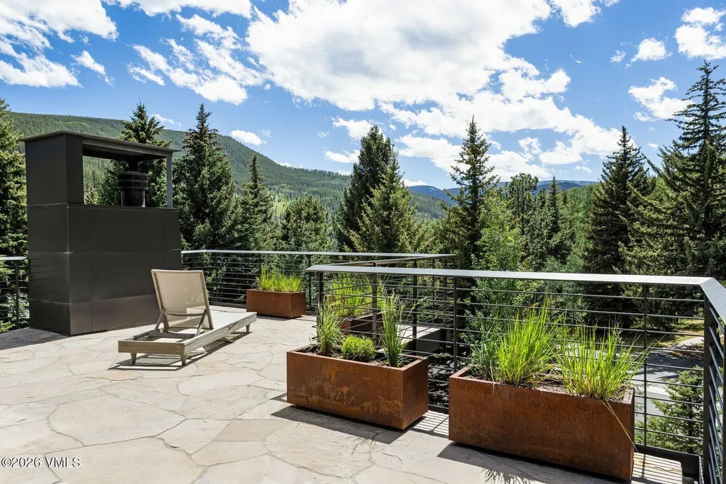 2440 Chamonix Lane Vail CO 81657
