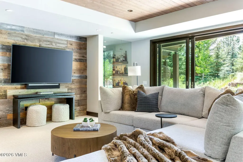 2440 Chamonix Lane Vail CO 81657