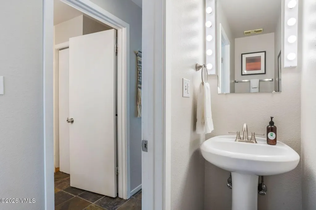 3911 Bighorn Road Vail CO 81657