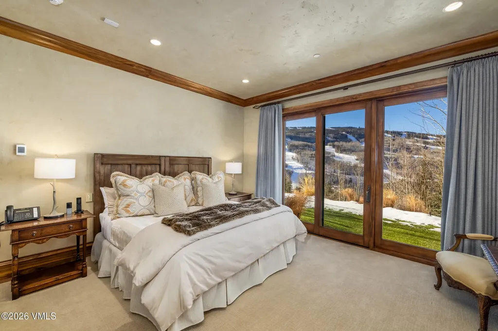 1000 Spraddle Creek Road Vail CO 81657