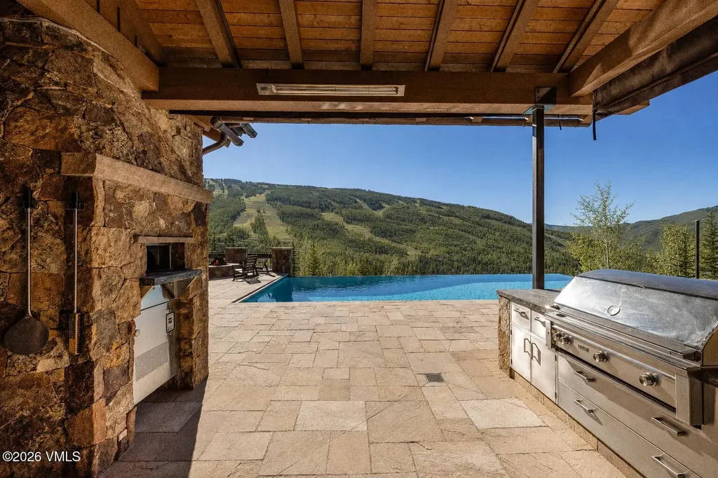 1000 Spraddle Creek Road Vail CO 81657