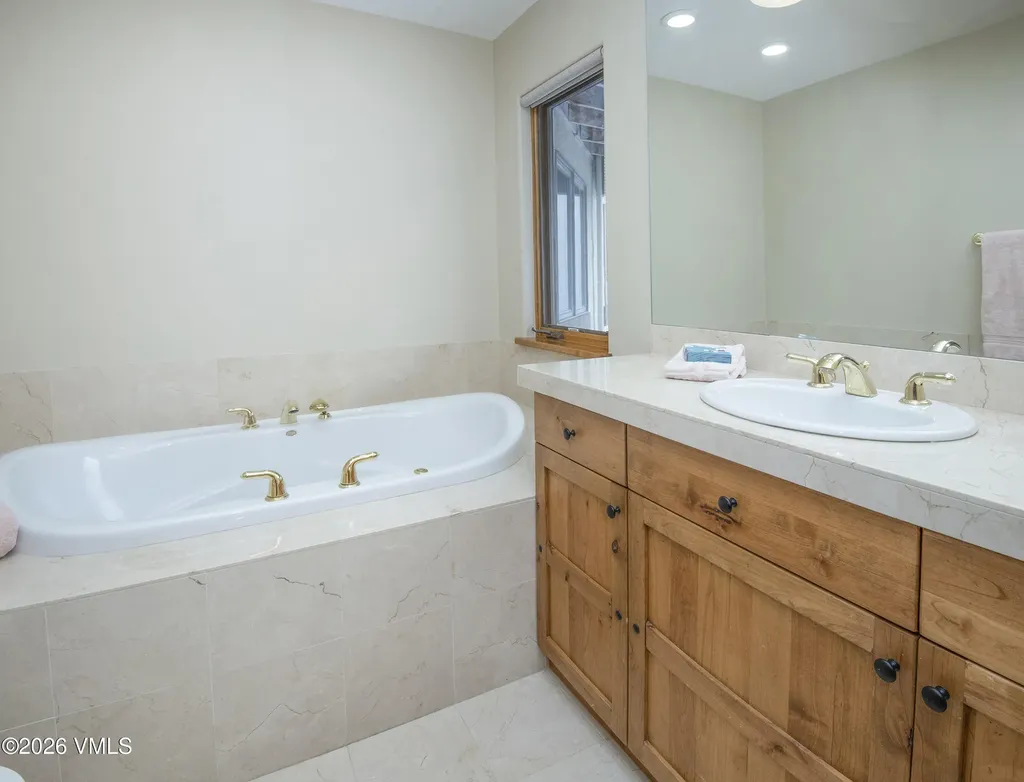 2345 Fox Lane Avon CO 81620