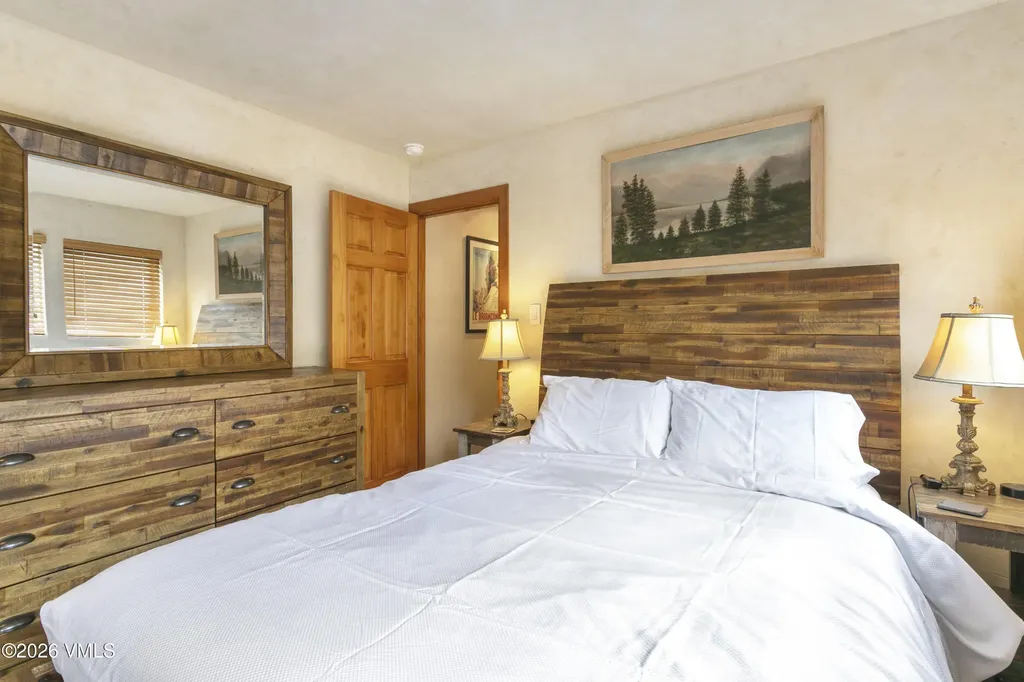 3911 Bighorn Road Vail CO 81657