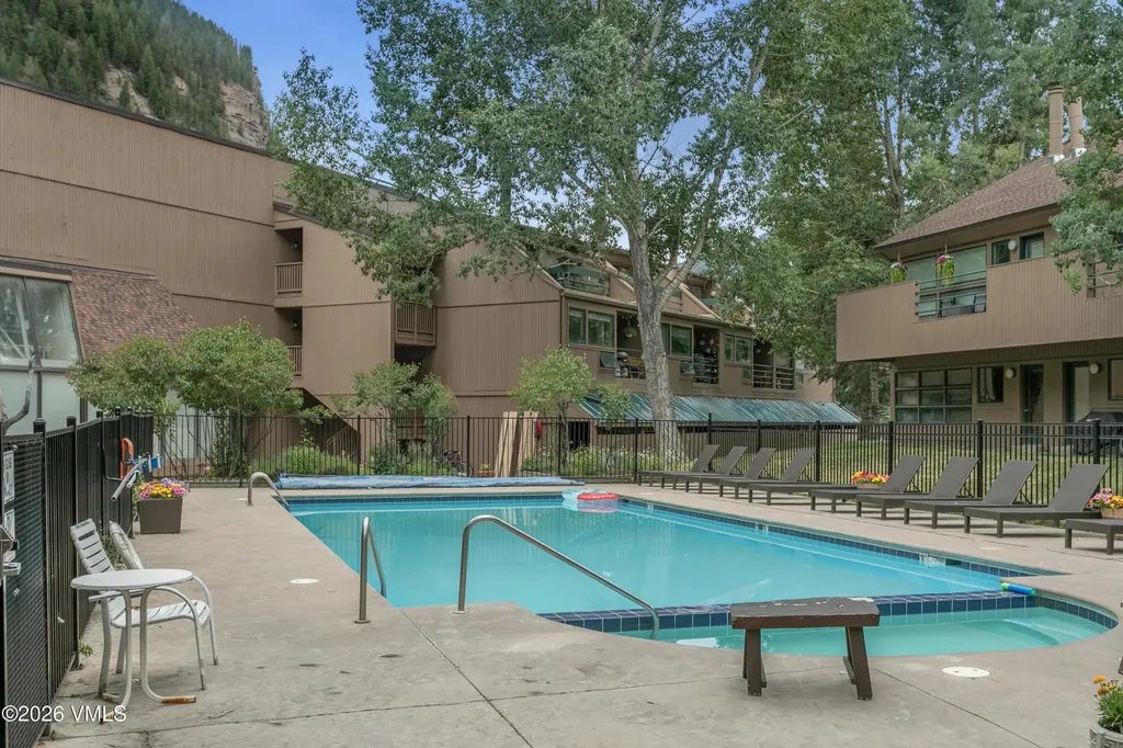 3911 Bighorn Road Vail CO 81657