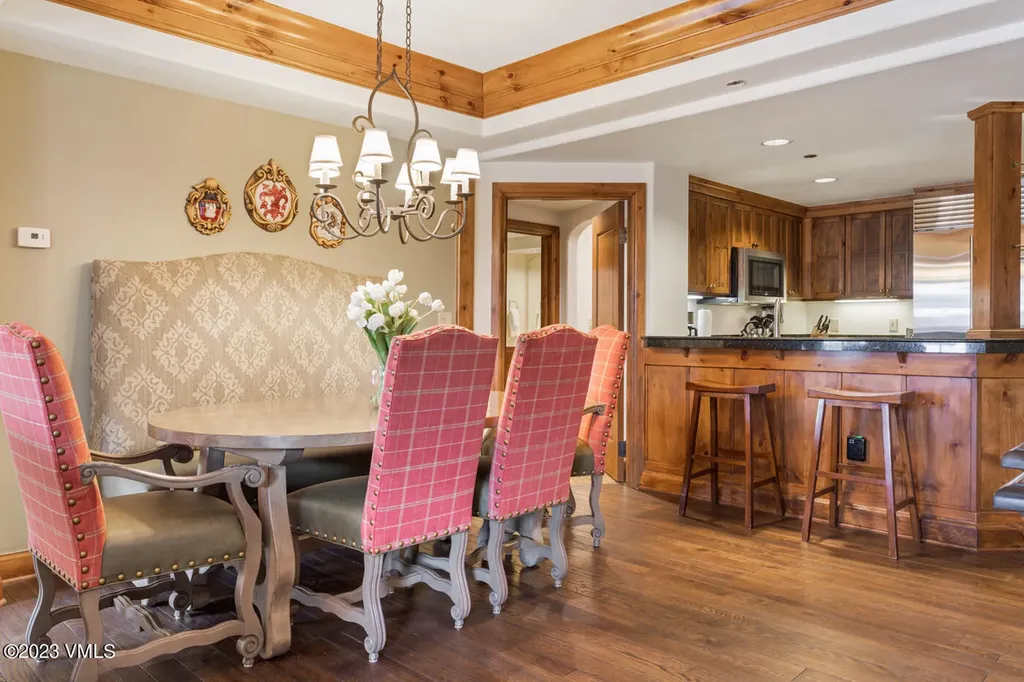 242 E Meadow Drive Vail CO 81657