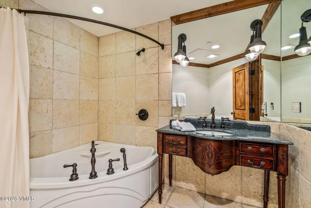 12 Vail Road Vail CO 81657