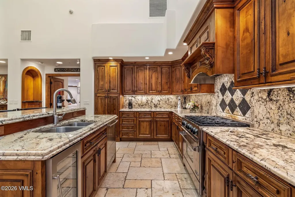 12 Vail Road Vail CO 81657