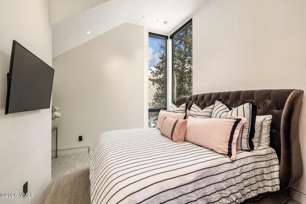 175 Forest Road Vail CO 81657