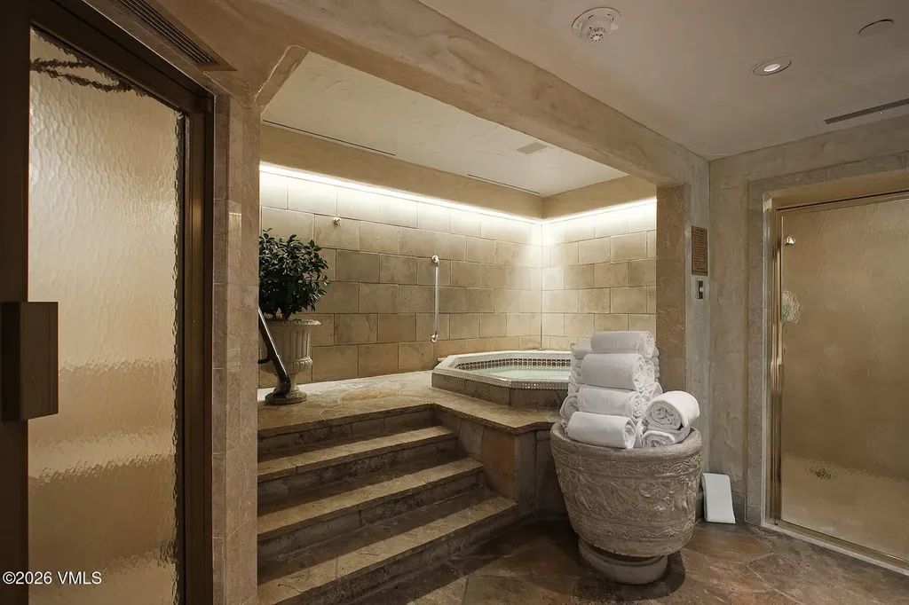17 Chateau Lane Beaver Creek CO 81620