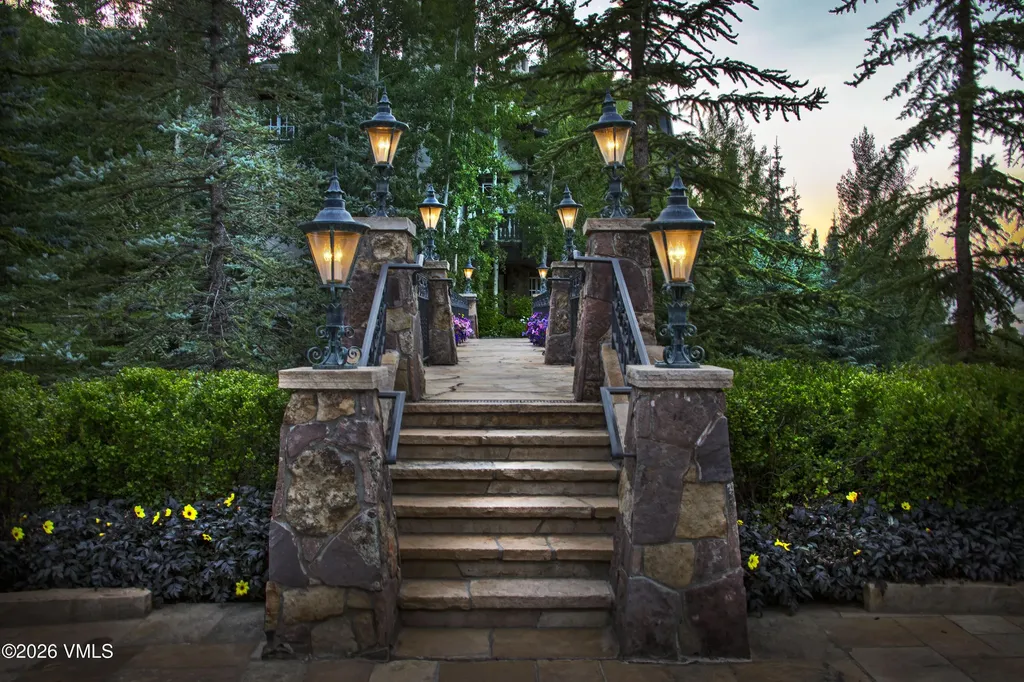 17 Chateau Lane Beaver Creek CO 81620