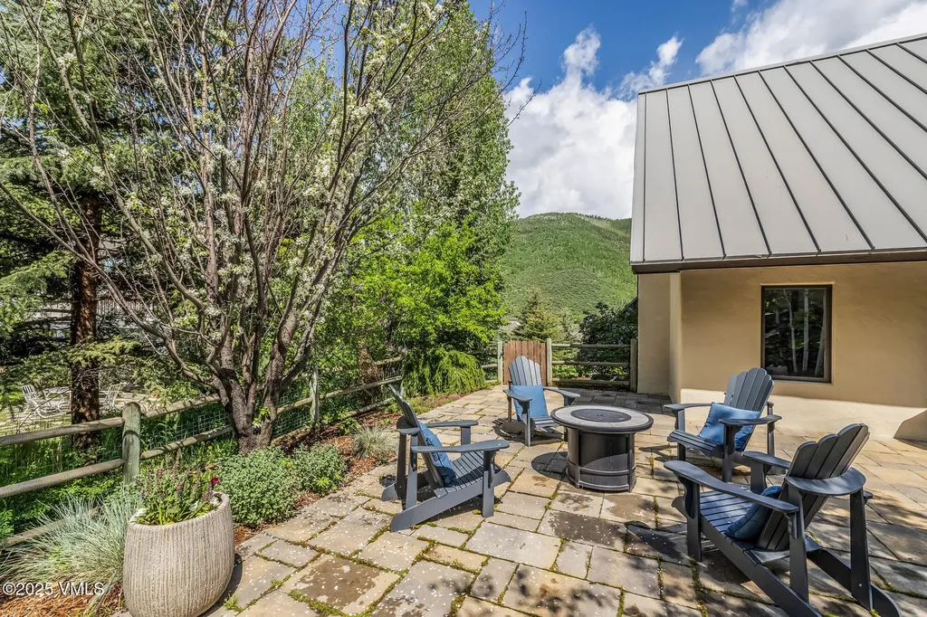2036 Vermont Road Vail CO 81657