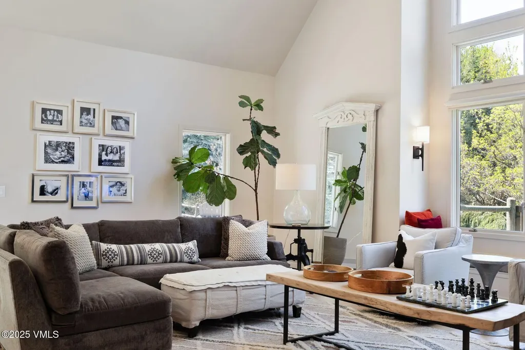 2036 Vermont Road Vail CO 81657