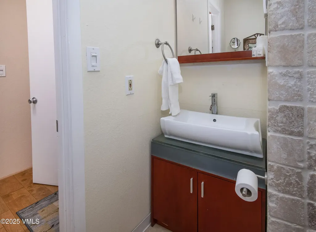 3931 Bighorn Road Vail CO 81657