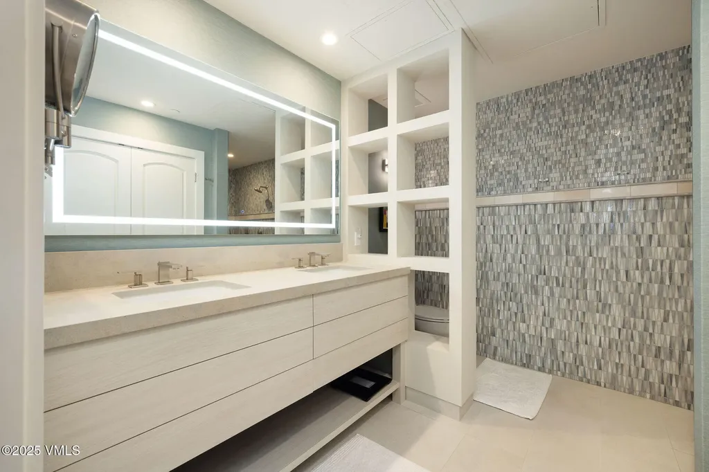 610 W Lionshead Vail CO 81657