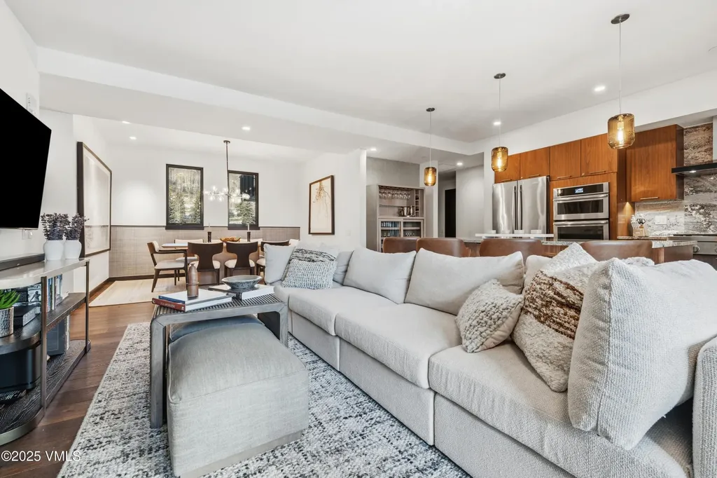 701 W Lionshead Vail CO 81657