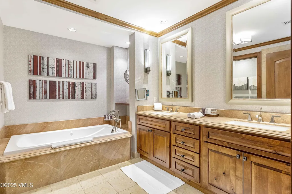 728 W Lionshead Circle Vail CO 81657