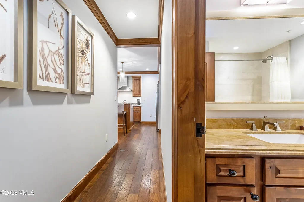 728 W Lionshead Circle Vail CO 81657