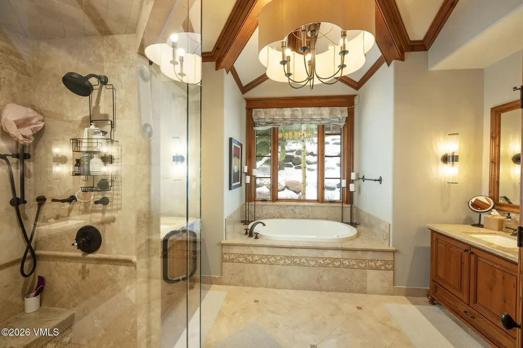 325 Forest Road Vail CO 81657