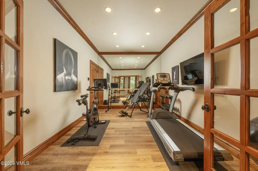 325 Forest Road Vail CO 81657